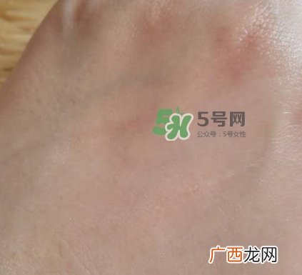 悦木之源菌菇水是爽肤水吗？悦木之源菌菇水是精华吗