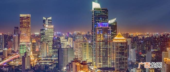 你就站在这里不要走动 就站在这里