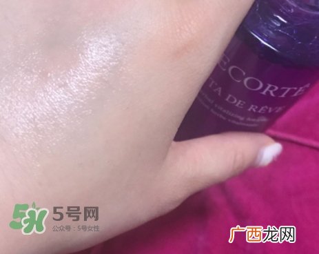 小棕瓶和小紫瓶哪个好？小棕瓶和黛珂小紫瓶哪个先用