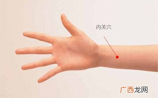 胃疼怎么缓解按摩法？胃疼中医说按这个穴位能有效缓解