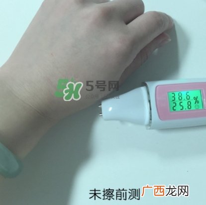 hr黑绷带对痘痘有用吗？赫莲娜黑绷带面霜使用心得