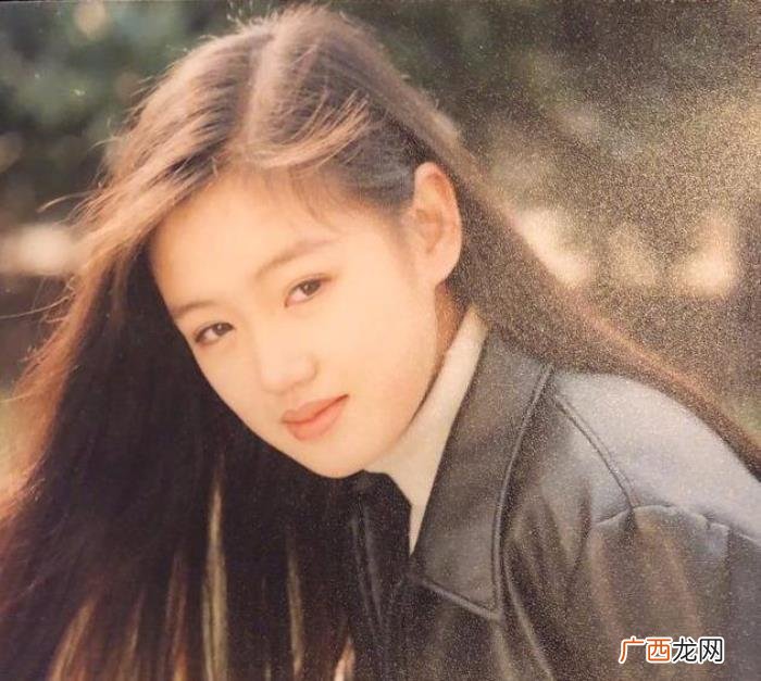 胡歌的女朋友，从胡歌女友到皈依佛门