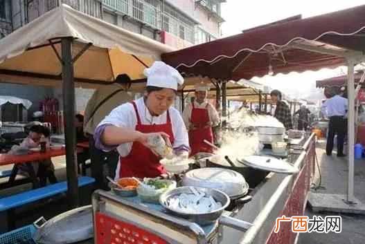 2020年摆地摊卖什么最火？这些薄利多销的项目可以考虑！