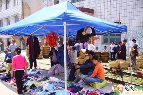摆地摊卖什么最赚钱？这些商品成本低很赚钱