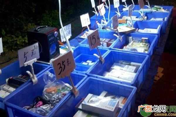 摆地摊卖什么最赚钱？这些商品成本低很赚钱