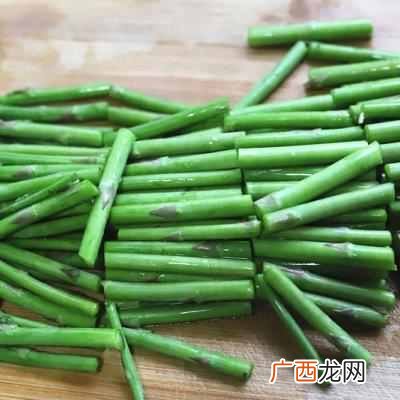 芦笋怎么做好吃清炒?