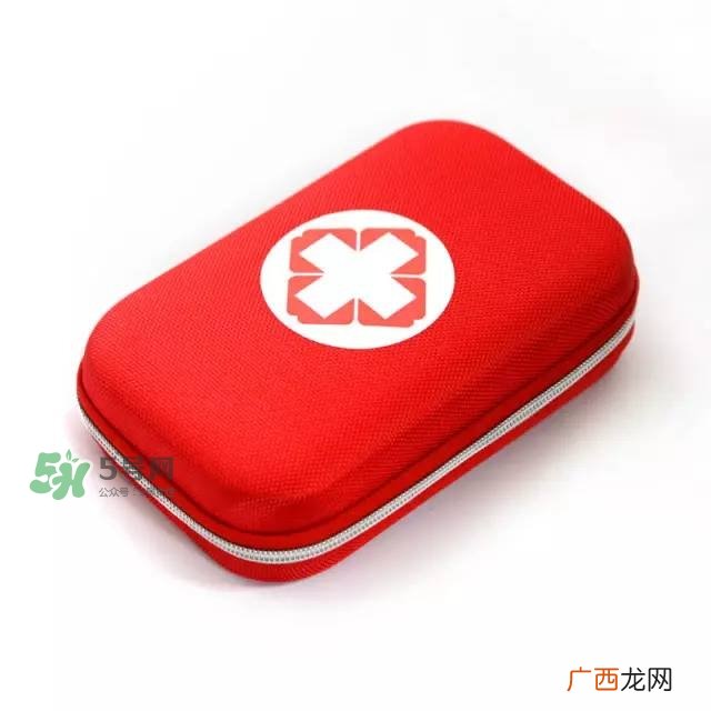 突发性皮肤过敏怎么办 护肤急救包该有的产品