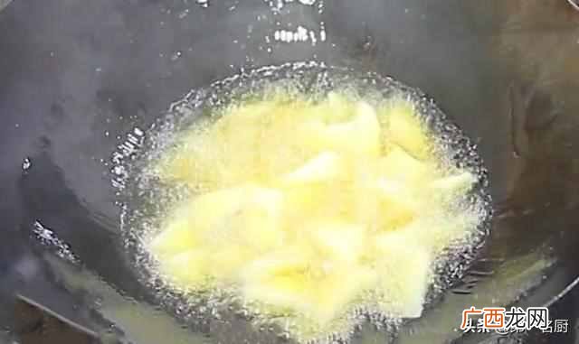 家庭红烧土豆的简单做法？红烧土豆怎样做才好吃？