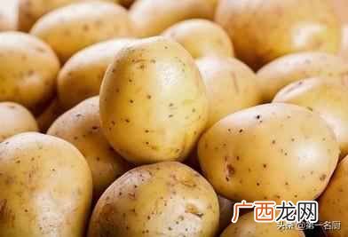 家庭红烧土豆的简单做法？红烧土豆怎样做才好吃？