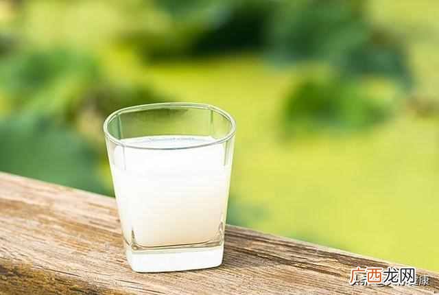 苏打水有什么作用和功效？常喝苏打水对身体有什么好处
