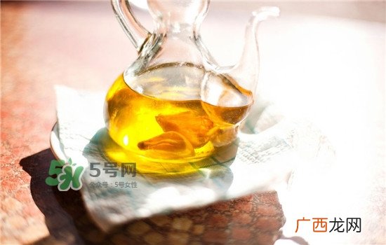 橄榄油白糖面膜怎么做？橄榄油加白糖面膜的功效
