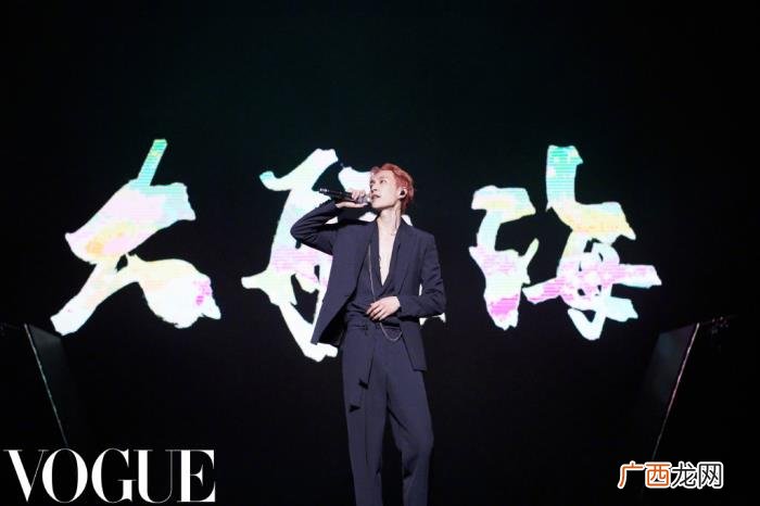 张艺兴上海，张艺兴首次个人巡演上海站取得圆满成功