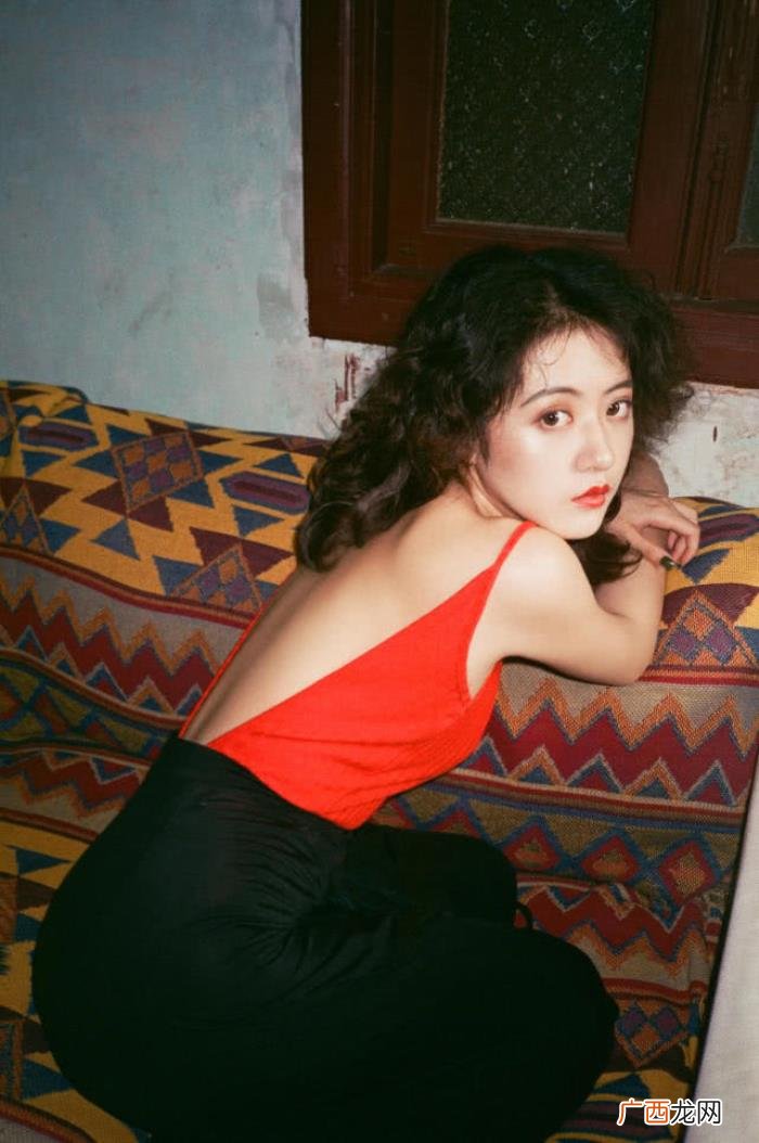 唯美图片女生，这些唯美的复古风女神们