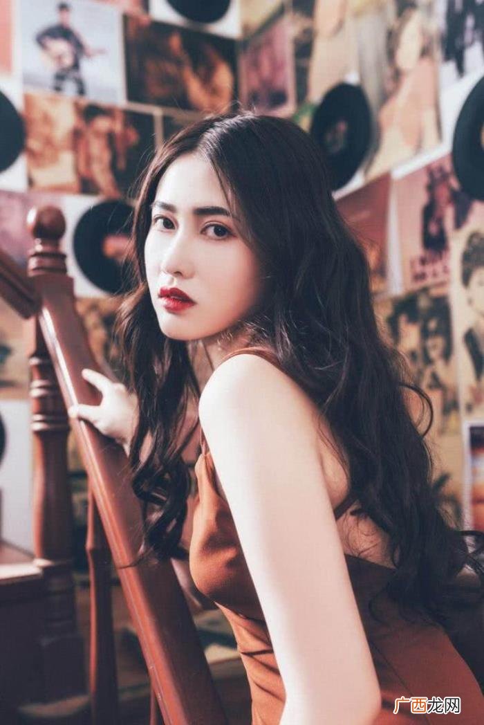唯美图片女生，这些唯美的复古风女神们