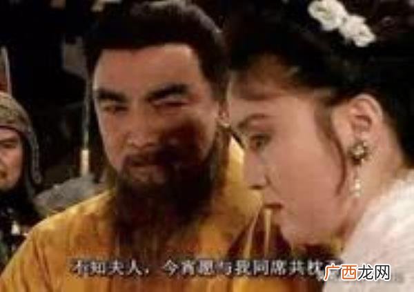 暧昧开场白聊天，晚上找女生聊天开场白