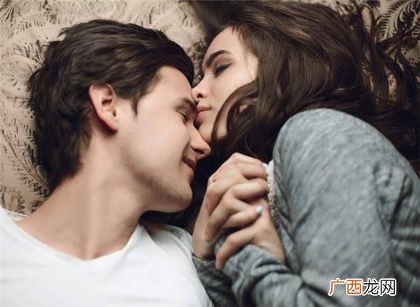 暧昧了很久的男生有女朋友了，愿意和你暧昧很久的男人