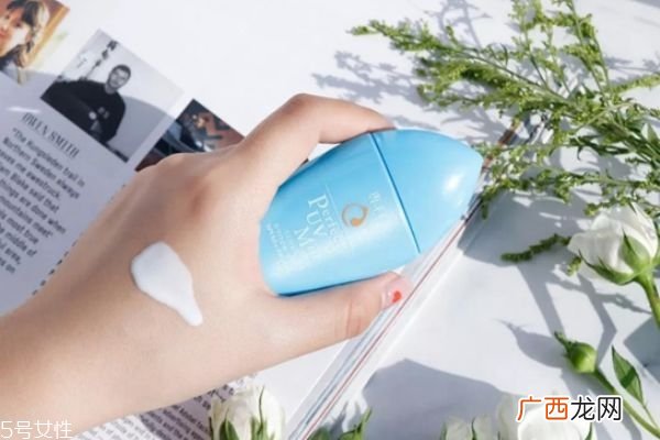17岁女生用什么护肤品适合17岁用的护肤品
