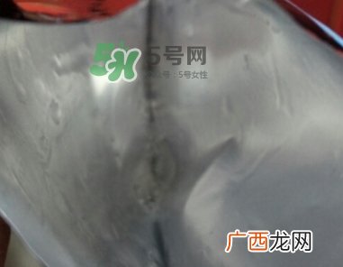 小迷糊玻尿酸竹炭面膜怎么样？小迷糊黑面膜好用吗