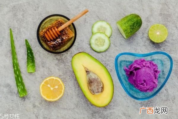 柠檬汁可以直接敷脸吗柠檬敷脸的正确方法