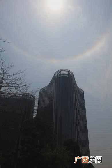 日晕是什么意思？你知道它是如何形成的吗？