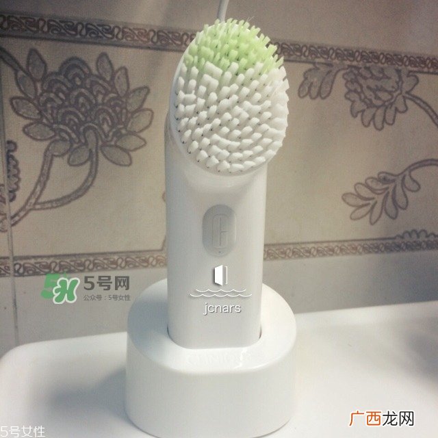 倩碧声波洁面仪怎么用？倩碧声波洁面仪使用方法