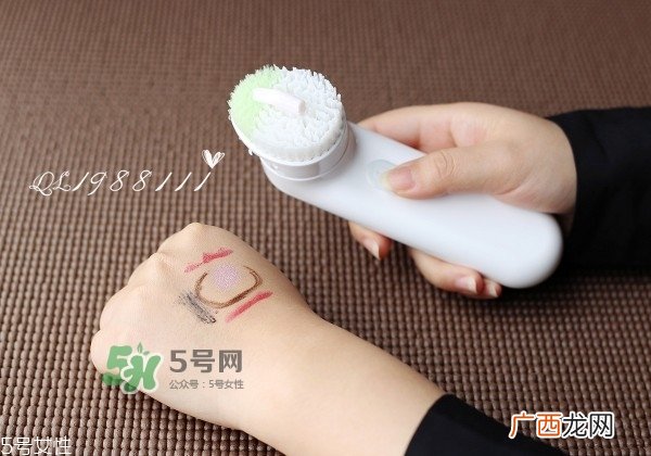 倩碧声波洁面仪怎么用？倩碧声波洁面仪使用方法
