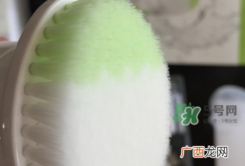 倩碧声波洁面仪怎么充电？倩碧洁面仪充电灯不亮