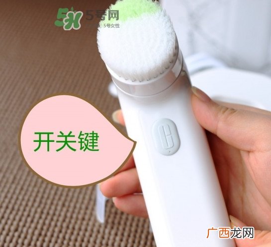 倩碧声波洁面仪怎么充电？倩碧洁面仪充电灯不亮