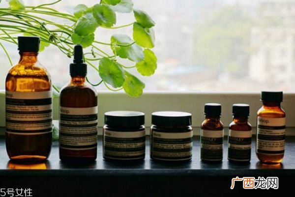 伊索精华适合什么肤质伊索精华适合肤质