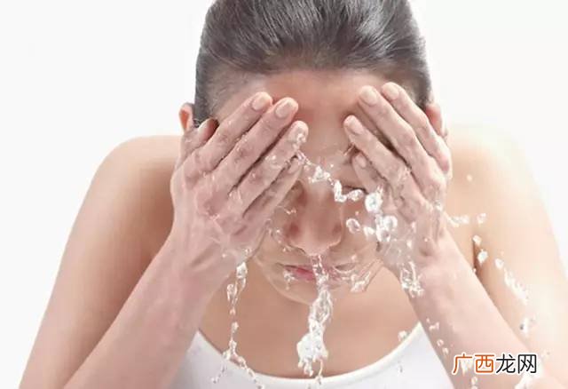怎么预防长痘痘 爱长痘痘用什么护肤品