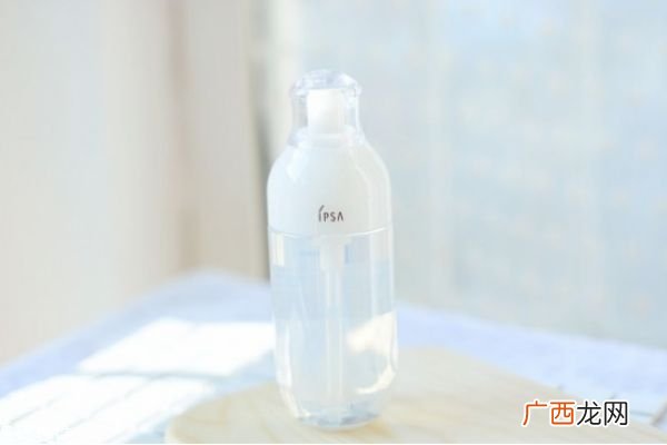 化妆液是什么化妆液是什么时候用