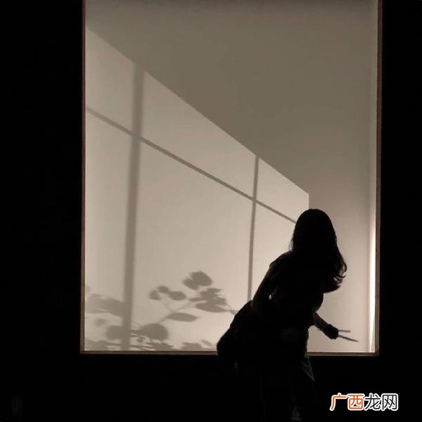 分手一个星期男的在想什么，挽回男友速成指南