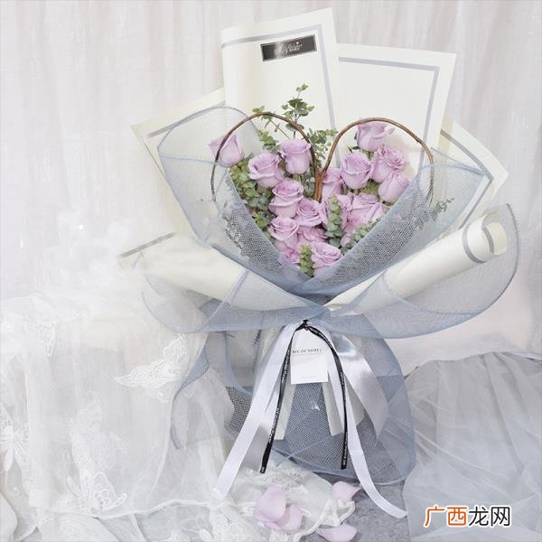 暗恋一个女生送什么生日礼物，久别重逢的暗恋对象送什么礼物