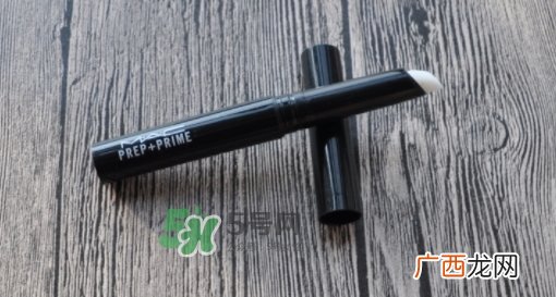 mac唇部打底膏好用吗?mac魅可唇部打底膏怎么样
