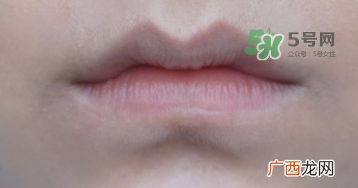 mac唇部打底膏好用吗?mac魅可唇部打底膏怎么样
