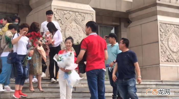 王彦霖女朋友，王彦霖艾佳妮民政局领证画面曝光