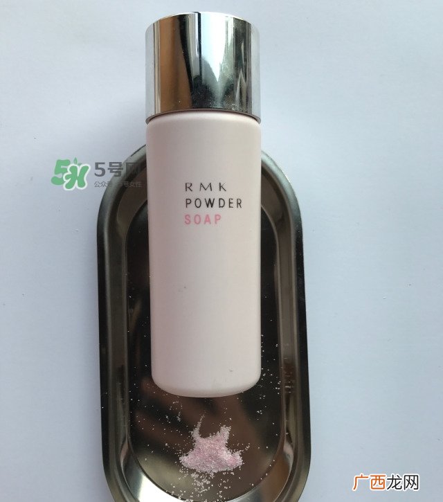 夏天用什么洗面奶好 夏天用什么洗面奶比较好