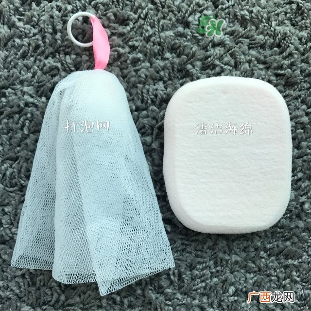 夏天用什么洗面奶好 夏天用什么洗面奶比较好
