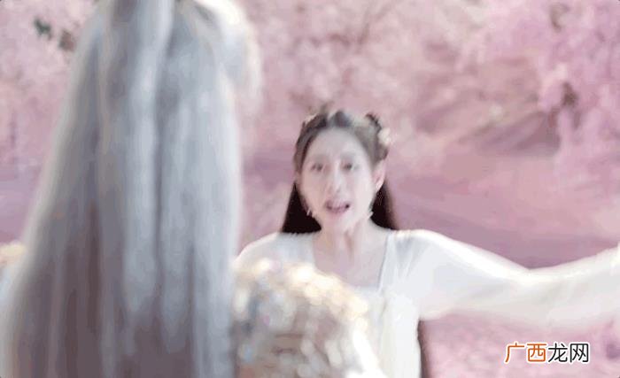 祝绪丹演技，怪祝绪丹硬演傻白甜还是王鹤棣AI式演技