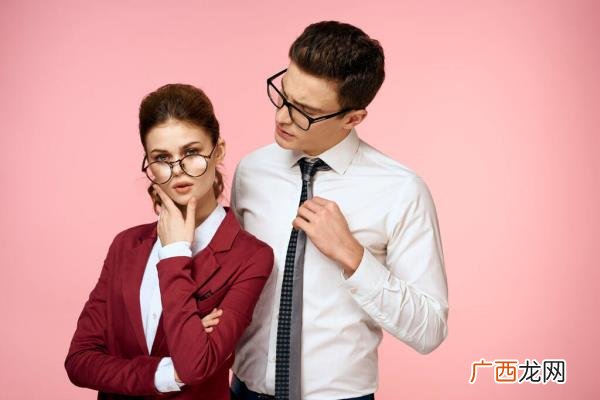 暗示不回头的句子，说绝不回头的前任