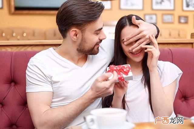 老公有外遇怎么处理？面对出轨的丈夫，妻子的10个应对策略