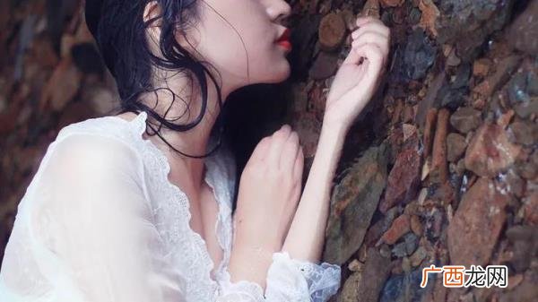 暗示对婚姻失望的句子，对爱情失望心痛的句子