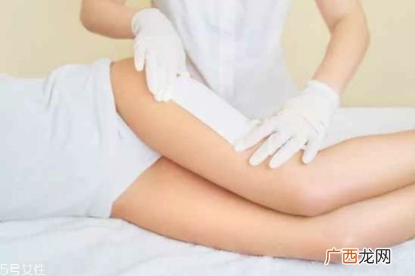 脱毛膏和脱毛蜡纸区别用脱毛纸还是用脱毛膏