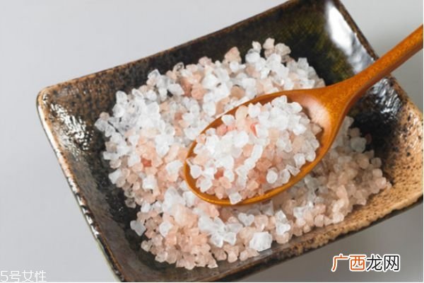 浴盐可以起泡泡吗浴盐泡澡的使用方法