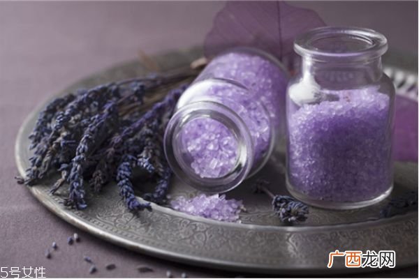 浴盐可以起泡泡吗浴盐泡澡的使用方法