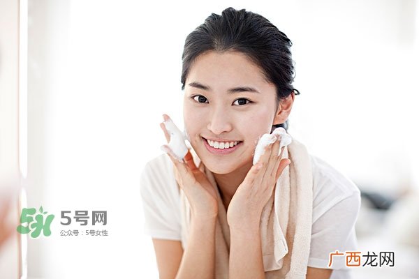 洗脸的重要性及七大洗脸误区