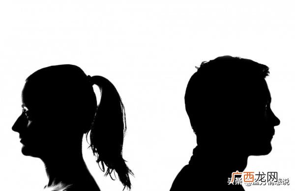 暗示男人出轨女人聪明做法，聪明的原配以退为进让出轨男人主动回家