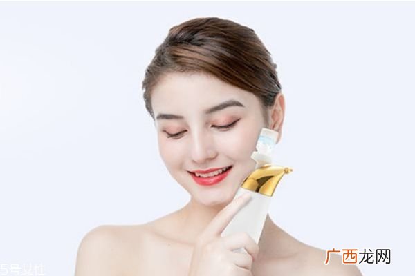 乳液和露有什么不同护肤品乳和露的区别