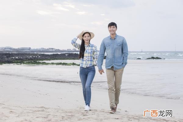 暗示女朋友分手的句子，就是你的女朋友准备和你分手了。