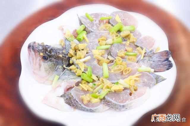 哪些鱼适合小孩吃？？非常适合孩子吃的鱼，肉嫩刺少、营养全面好吸
